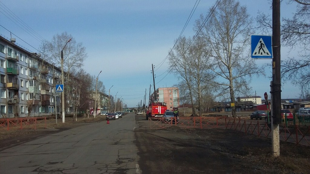 В ВИХОРЕВКЕ ПРЕСТАРЕЛЫЙ ВОДИТЕЛЬ СБИЛ 4-ЛЕТНЮЮ ДЕВОЧКУ И ЕЕ БАБУШКУ, КОТОРЫЕ ШЛИ В ДЕТСАД