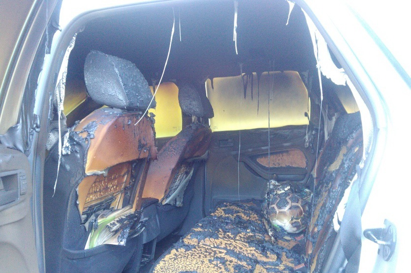 В БРАТСКЕ ВО ВРЕМЯ ПОЖАРА В АВТОМОБИЛЕ ОЖОГИ ЛИЦА ПОЛУЧИЛ 7-ЛЕТНИЙ РЕБЕНОК